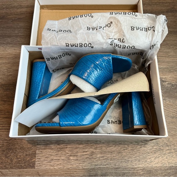 Windsor/Bamboo Women's Blue Croc Faux Leather Block Heels - Picture 4 of 6